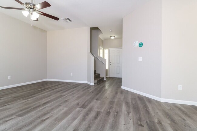 Building Photo - 879 S 240th Dr