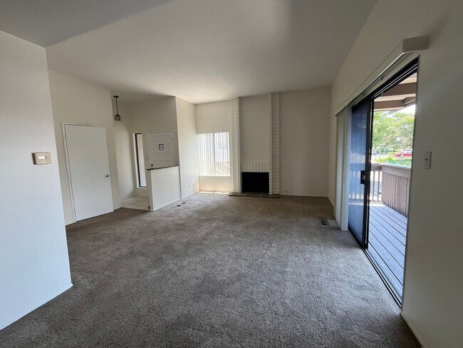 Building Photo - Move in concession- $1000 off!!!! Must See...