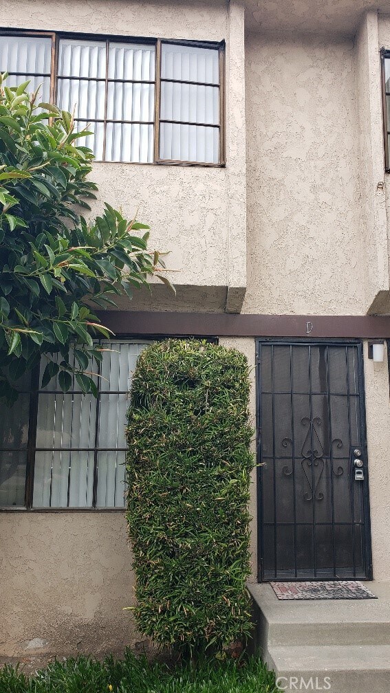 Foto del edificio - 563 E Colorado Ave