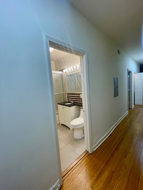 Building Photo - 3549 W Dickens Ave