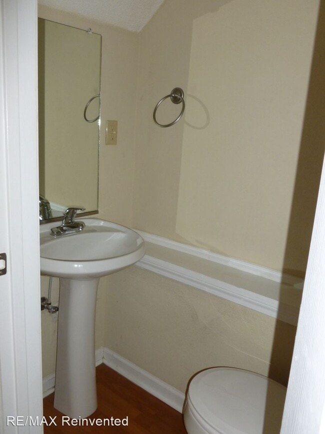Building Photo - 2 br, 1.5 bath House - 2616 Berkshire  Road