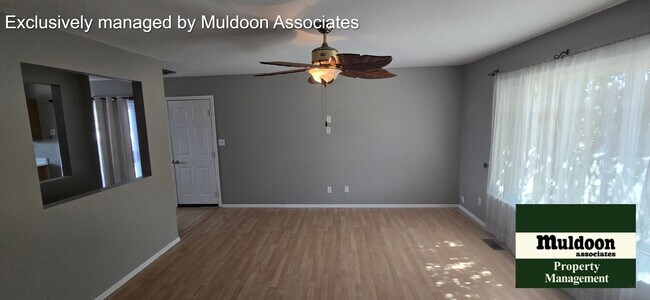 Foto del edificio - Beautiful Pet Friendly Pueblo West Home