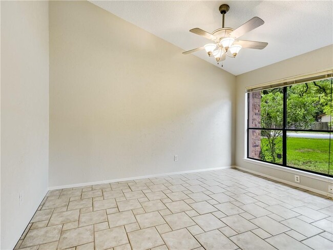 Foto del edificio - 3607 Oak Creek Dr