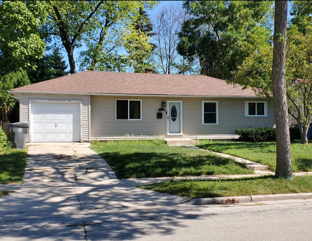 Primary Photo - 5016 N Lydell Ave