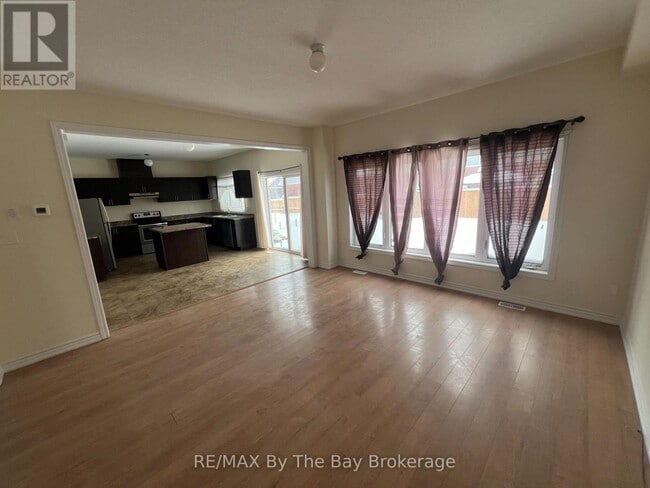 Building Photo - 152 Allegra Dr