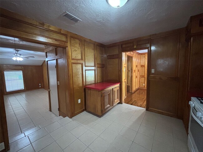 Foto del edificio - 1104 Margot St