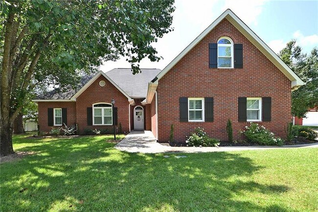 Building Photo - 314 Walden Station Dr