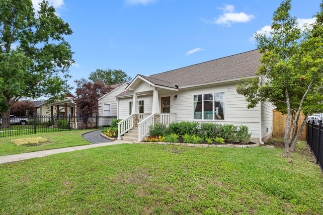 Photo - 945 Dorothy St (Houston, TX) House