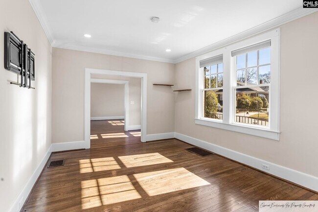 Foto del edificio - 1701 Pinewood Dr