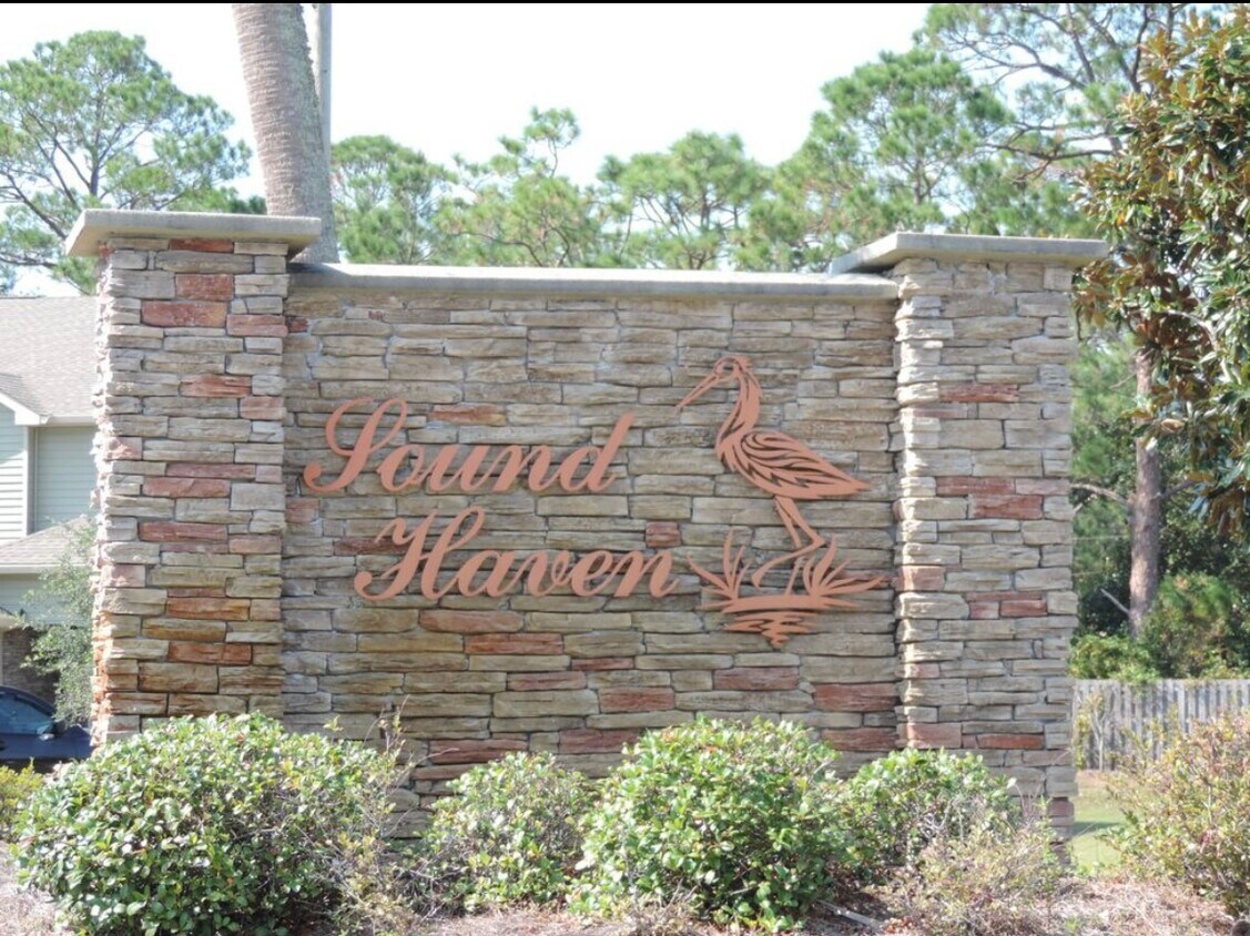 Primary Photo - 1734 Sound Haven Ct