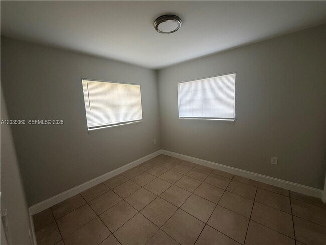 Foto del edificio - 6321 SW 20th Ct