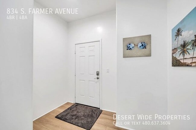Building Photo - 834 S Farmer Ave