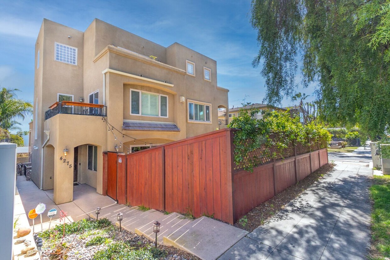 4277 Lamont St, San Diego, CA 92109 House Rental in San Diego, CA