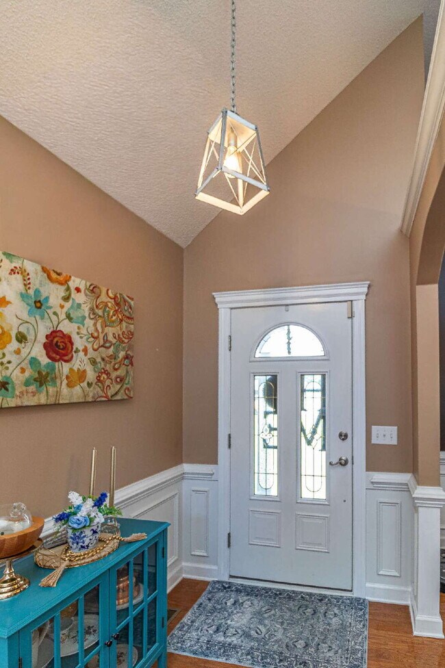 Foto del edificio - SPACIOUS Brick Home in Lane Tree (Goldsboro)! 3 Bedroom | 2 Bath w/ Bonus Room & 2-Car Garage
