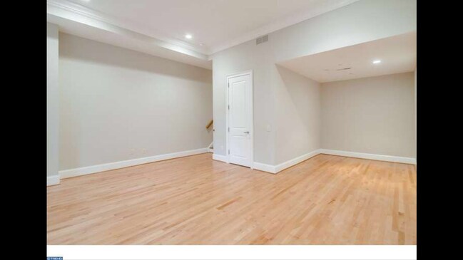 Building Photo - 511 S 21st St