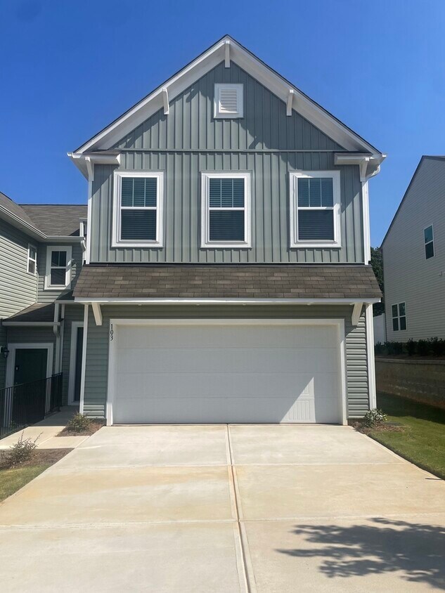 Foto principal - Brand new 3 br 2.5 ba paired home near I-4...