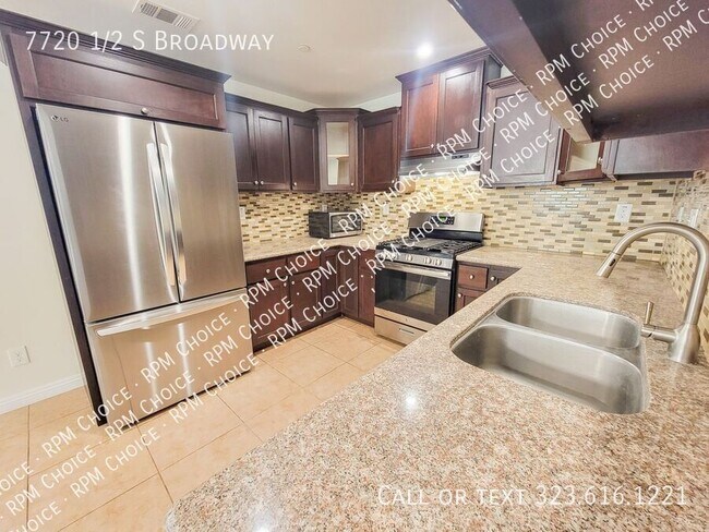 Foto del edificio - 7720 1/2 S Broadway-