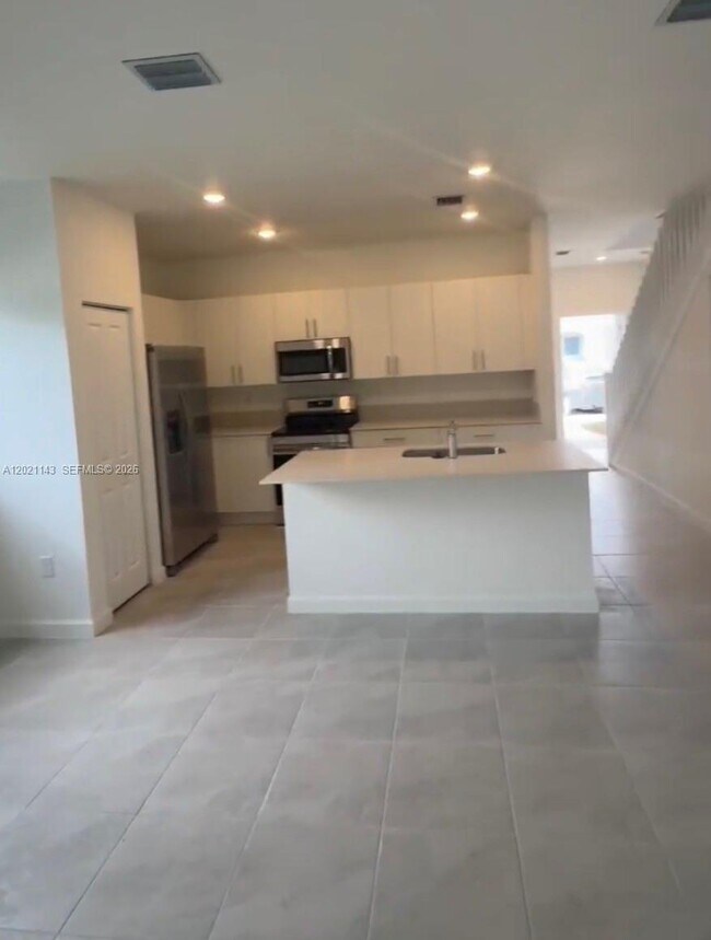 Foto del edificio - 1063 SE 2nd St