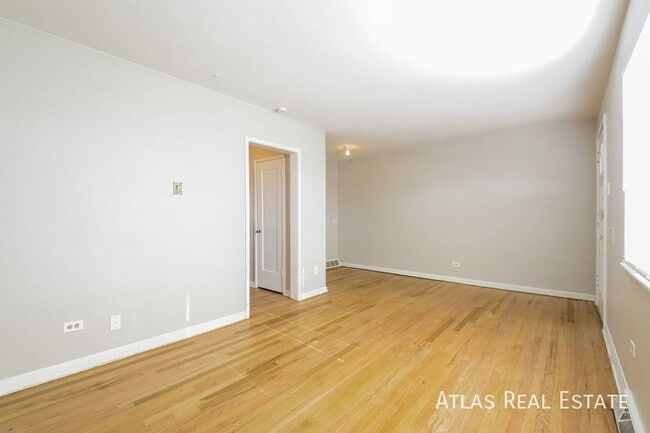 Building Photo - 7131 E 60th Way