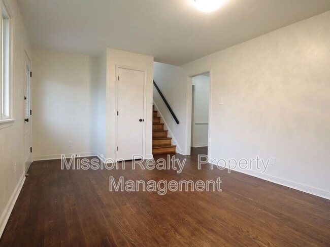 Building Photo - 618 Tarpley Rd