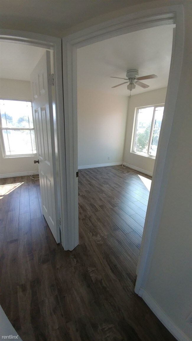 Building Photo - 3 br, 2 bath Condo - 13929 Magnolia Street