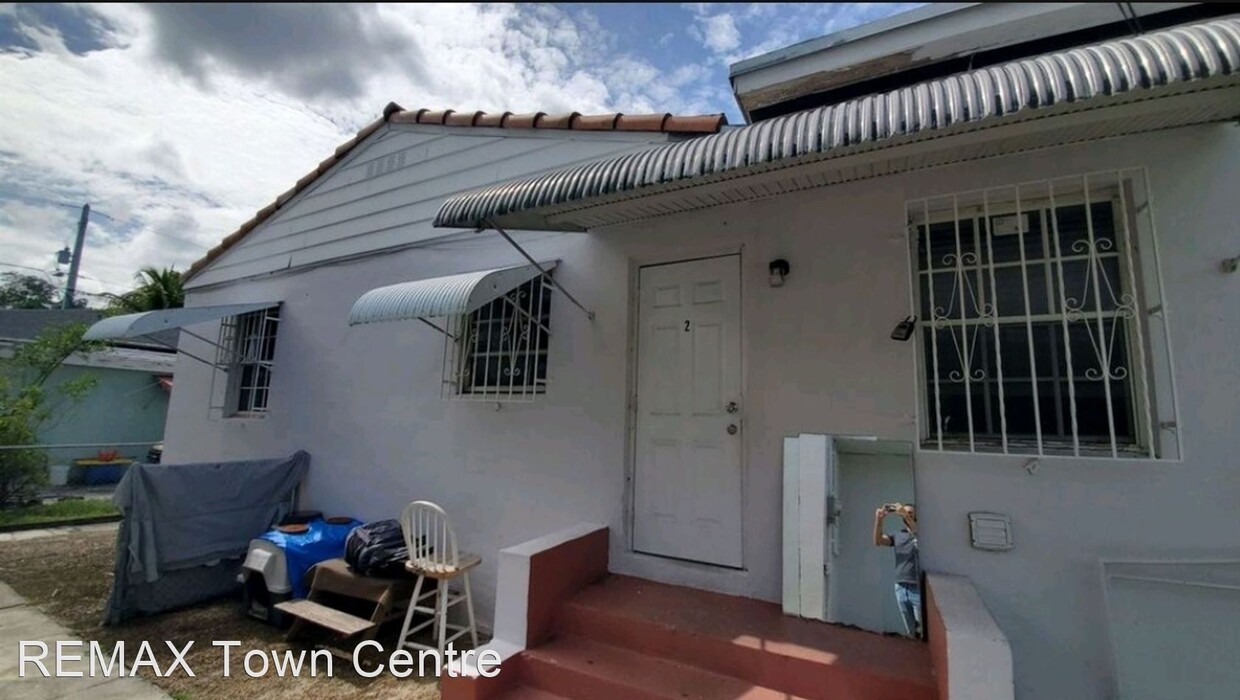 Foto principal - 2 br, 1 bath House - 405 NW 64th St #2
