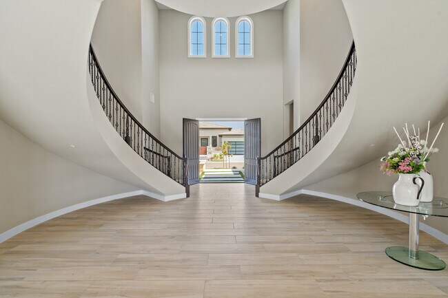 Foto del edificio - 6127 Summit Crest Cir