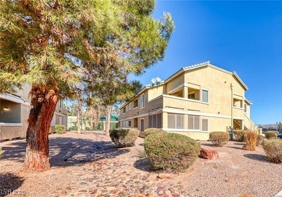 Foto del edificio - 1561 Linnbaker Ln