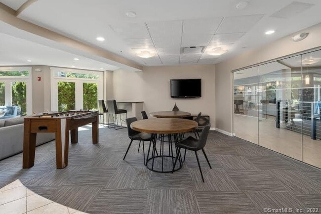 Building Photo - 180 Broad St