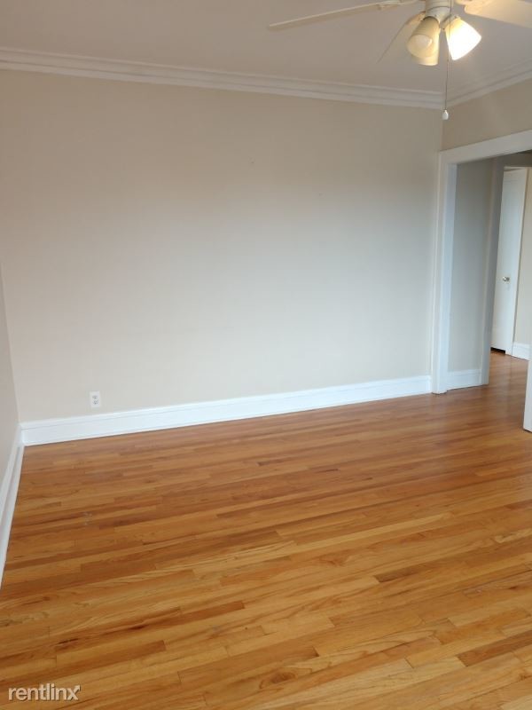 Building Photo - 4604 N Kildare Ave