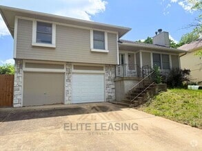 Building Photo - 1517 W Forest Dr