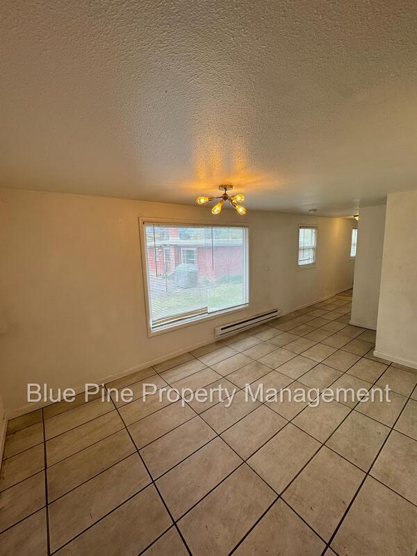 Building Photo - 3551 Jason Ave