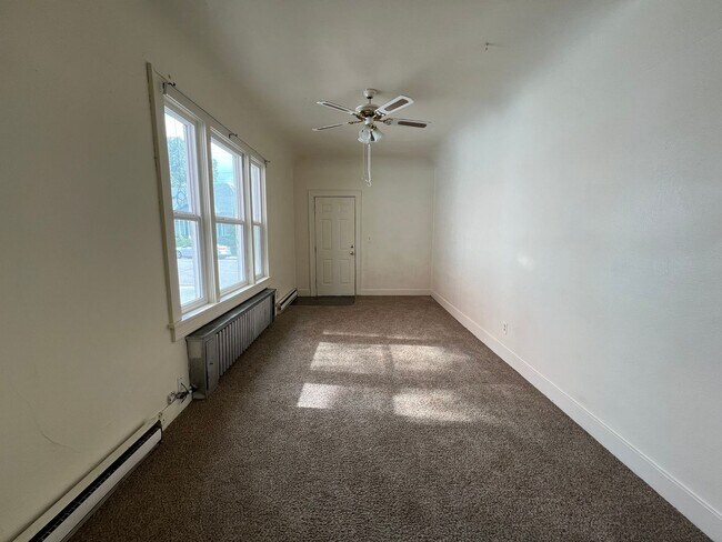Foto del edificio - 650-652 W Lander St
