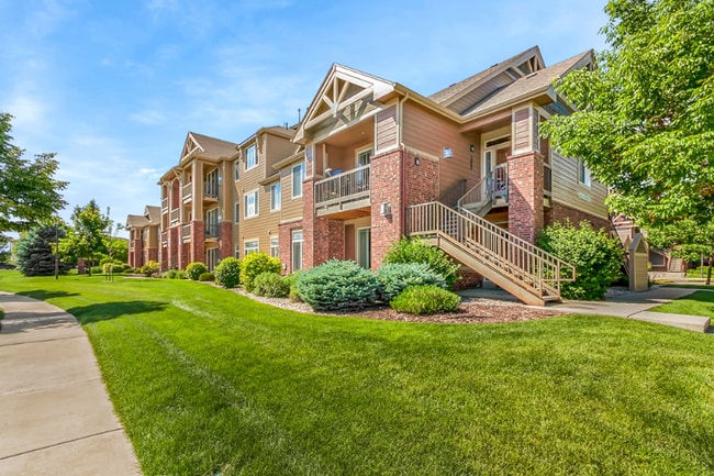 Foto del edificio - 2445 Windrow Dr