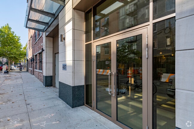 Building Photo - 487 Keap Street