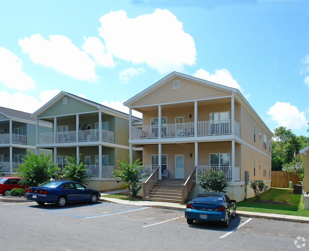 Primary Photo - Mobile-Baldwin Employee Housing