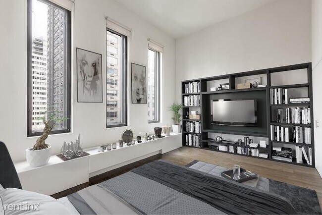 Building Photo - 2 br, 2 bath Townhome - 228 East 67 Street