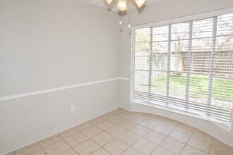 Building Photo - 13511 Brook Hollow Dr