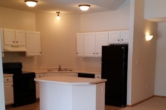Kitchen - 6806 E Pass
