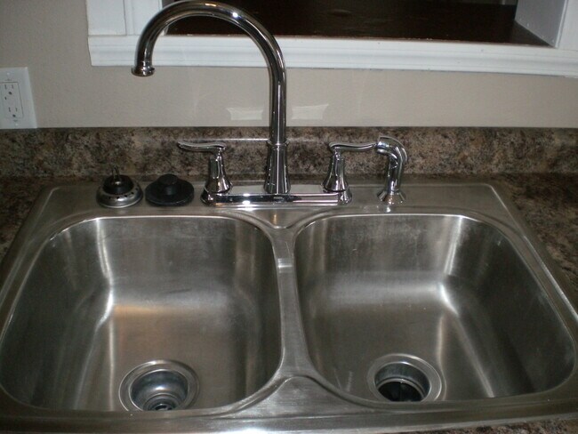 Kitchen - 1080 26th St