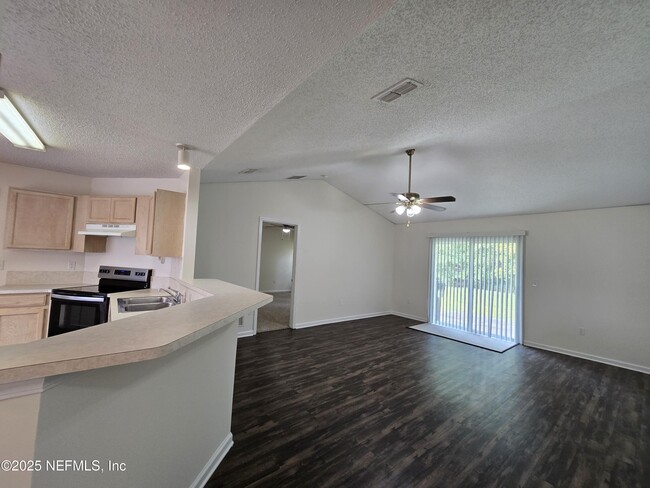 Building Photo - 3904 Hideaway Lane