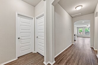 Building Photo - 2511 Sandbar Shark Ct