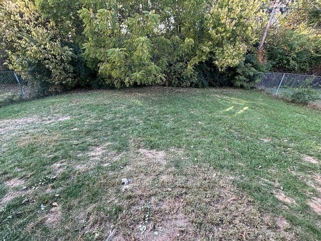 Foto del edificio - 11881 Hitchcock Dr