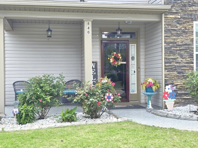 Foto del edificio - 840 Williford Run Dr