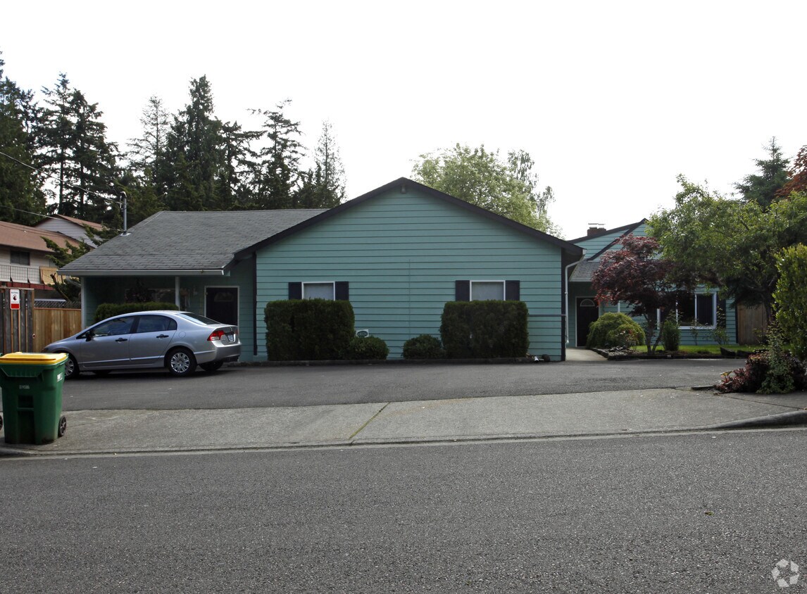 Primary Photo - 4480-4486 SW 99th Ave
