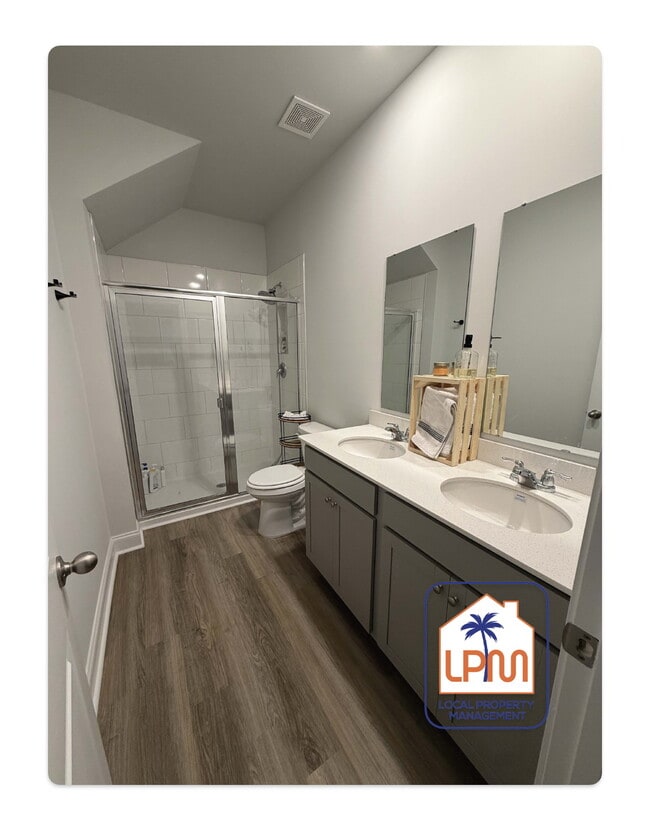 Building Photo - *** COMING SOON*** 4-Bed & 3.5 Baths at Rivers Reach
