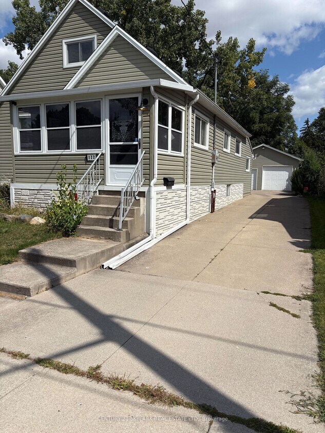 Photo principale - 122 Boullee St