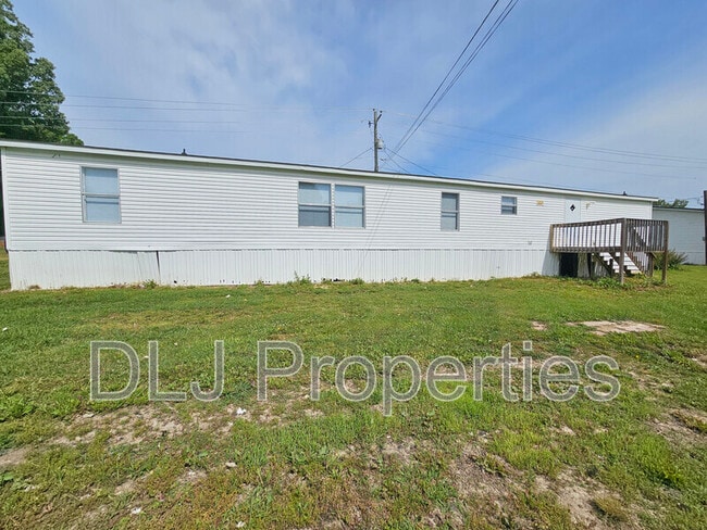 Foto del edificio - 1376 Providence Rd