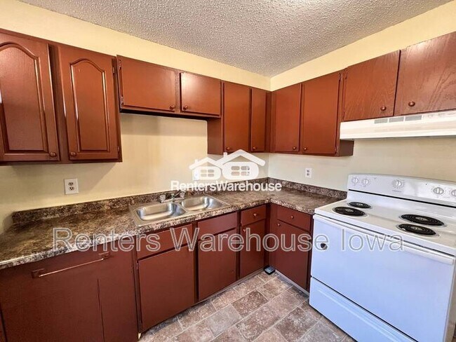 Foto del edificio - 108 McKinley Ave
