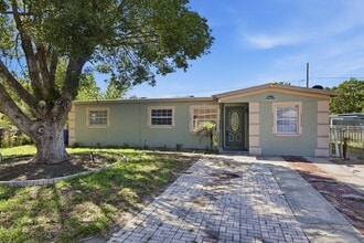 Building Photo - 1107 Jamela Dr